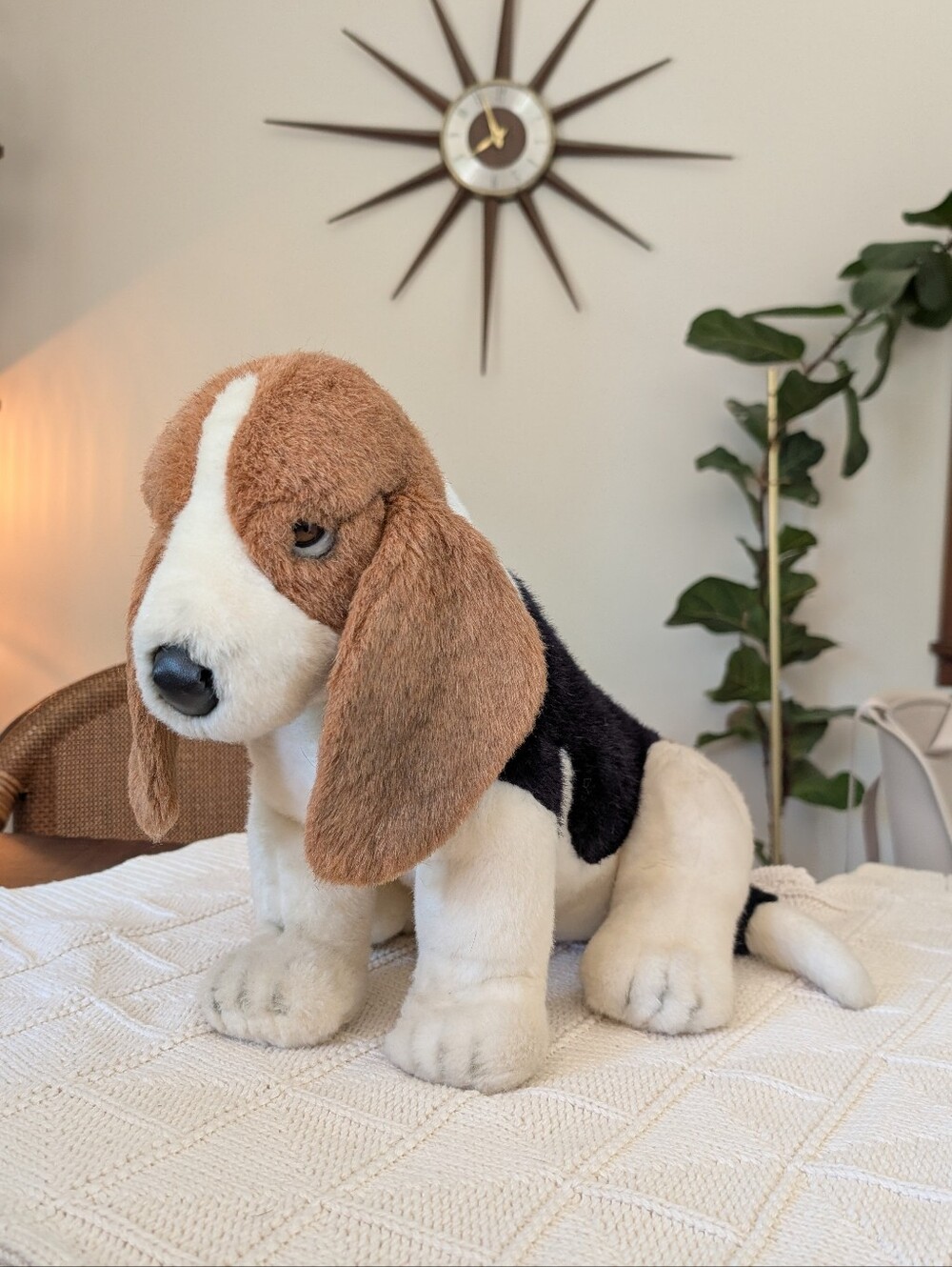 Avanti | Applause | 1987 | Vintage Basset Hound Plush 12"